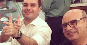 Veja fotos e vídeo do exato momento da prisão de Fabrício Queiroz