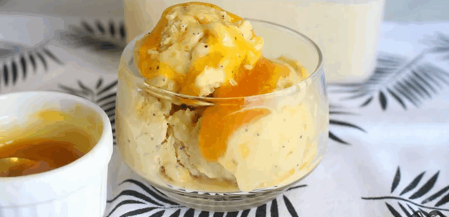 Faça um delicioso sorvete de maracujá com calda usando apenas 5 ingredientes