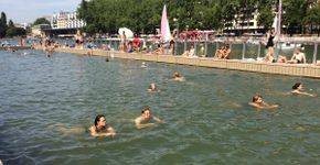 Paris ganha piscina natural em bacia com águas do rio Sena