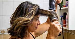 Escova secadora x Secador comum, qual danifica menos o cabelo no dia a dia? Nós testamos