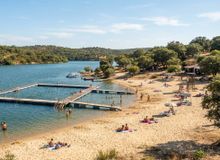 Featured side: Areia branca e piscinas flutuantes: o paraíso que está conquistando seus visitantes com paisagens lindas