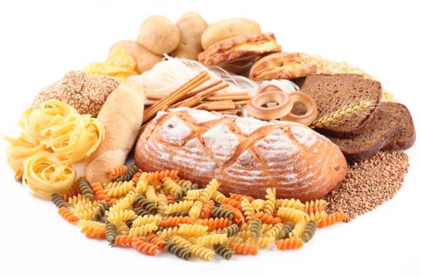 Alimentos com farinha integral X Farinha refinada: não há regulamentação sobre a quantidade mínima de farinha integral que um alimento deve conter para ser considerado desta categoria. 
