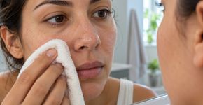 – Como reduzir cravos em casa com uma rotina simples de limpeza suave e produtos que ajudam a desobstruir os poros
