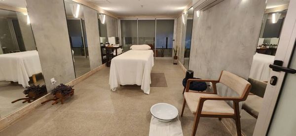 Spa oferece uma variedade de mansagens e tratamentos corporais com produtos da L'Occitane en Provence