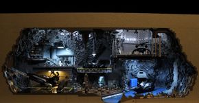 Réplica de Batcaverna é feita com 20 mil peças de Lego