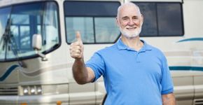 Saiba como obter passagens de ônibus para idosos com desconto