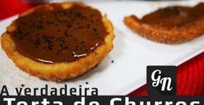 Torta caseira de churros com doce de leite