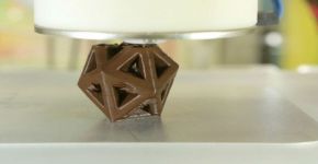 Empresa cria impressora 3D que produz chocolates
