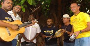 Pagode da Vó Tiana faz roda de samba em Campinas