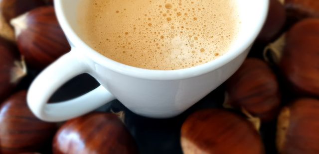 Cappuccino caseiro perfeito e pronto e minutos