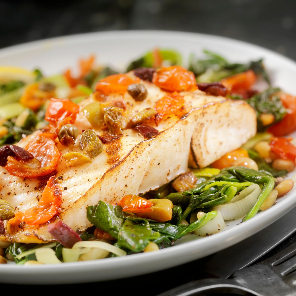 O melhor prato de peixe assado com legumes