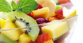 Empresa entrega frutas em empresas e troca caixas usadas por desconto