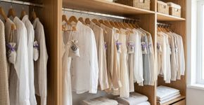 Nas casas mais cheirosas da França o armário não tem mofo porque usam sachês de lavanda para proteger as roupas