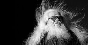 Hermeto Pascoal e Aline Morena se apresentam no Piano na Praça