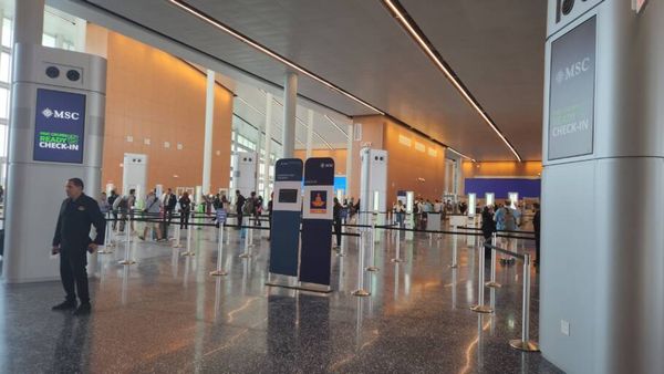 O terminal da MSC em Miami é amplo e conta com 22 pontos de checagem eletrônico 