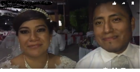 Noivos viralizam na web buscando motoboy que salvou seu casamento