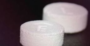 FDA aprova primeiro remédio produzido em impressora 3D