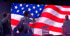 Privilégio de Bolsonaro aos americanos humilha os brasileiros