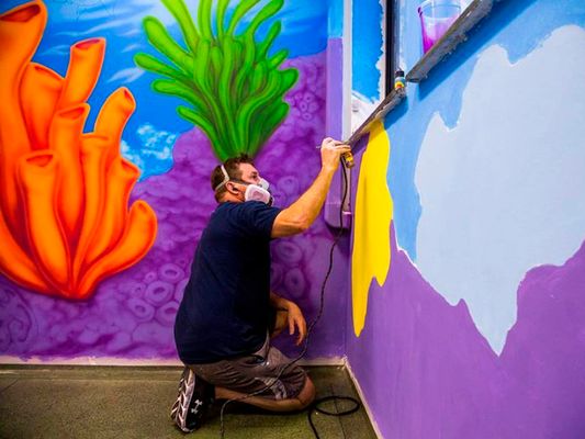 A visita de Jason Hulfish  foi um prêmio oferecido pela Smile Train