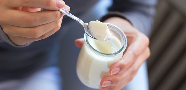 Iogurte feito em casa com apenas 2 ingredientes