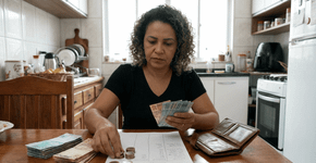 A técnica do dinheiro vivo que virou tendência porque faz você gastar 30% menos no mercado e no lazer