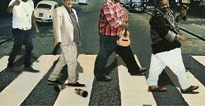 Sambistas fazem versão da capa de Abbey Road, dos Beatles