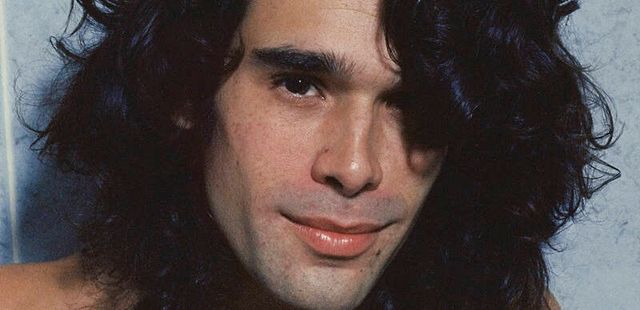 Zé Ibarra estreia o show de ‘Afim’