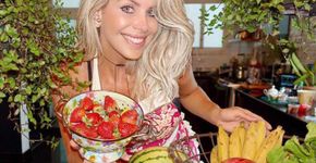 Karina Bacchi assume namoro com ex de Danielle Winits
