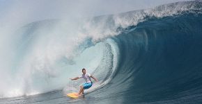 Estudante cria aparelho para medir ondas em campeonato de surfe