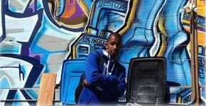 Grafiteiro surdo brasileiro ensina a arte em festival na França