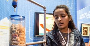 Aos 11, menina usa espigas de milho para criar filtro de água