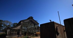 Cidade criada por bilionário virou lugar fantasma no Brasil