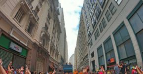 A folia continua! Veja os blocos que desfilam no Centro de SP na terça, dia 17