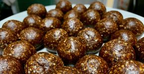 Trufas saudáveis de cacau e sem açúcar