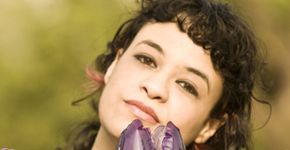 Tulipa Ruiz se apresenta na Fnac Morumbi