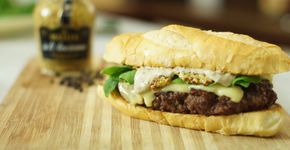Cansou do x-burguer? Faça uma versão francesa do lanche