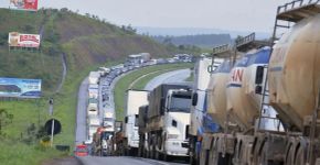 Motoristas estão sendo punidos com multa de quase R$ 3 mil apenas por dizer não: entenda o caso