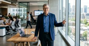 Bill Gates: Eu escolho uma pessoa preguiçosa para um trabalho difícil porque ela encontrará uma maneira fácil de realizá-lo