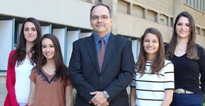 Equipe da USP dá consultoria financeira de graça