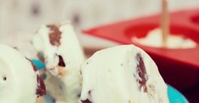 Sorvetone: sorvete de creme caseiro com o que sobrou de panetone