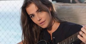 Deborah Secco erra no português no Instagram e fãs não perdoam