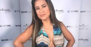 Cantora Simone faz piada sobre o polêmico papel higiênico preto