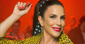 Ivete Sangalo se veste como heroína para evento que teve acidente