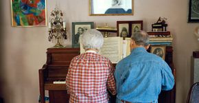 Fotógrafa registra amor de casais que estão justos há mais de 50 anos