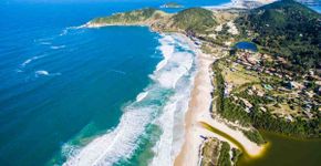 Destino brasileiro vive invasão de turistas nunca vista antes