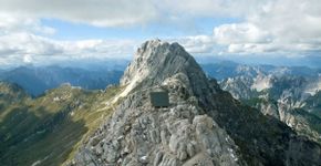 Aventureiros têm hospedagem gratuita em chalé nos Alpes italiano