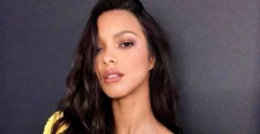 Lais Ribeiro posa com estrelas-do-mar nos seios e web critica