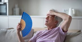 Calor intenso exige atenção com idosos: veja como adaptar a rotina