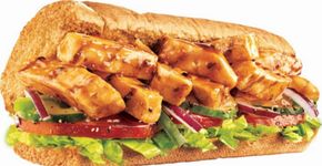 Subway faz promoções em São Paulo com sanduíches de frango