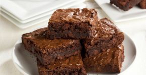 Do clássico a versões diferentes: 3 receitas de brownie para a sobremesa de domingo 